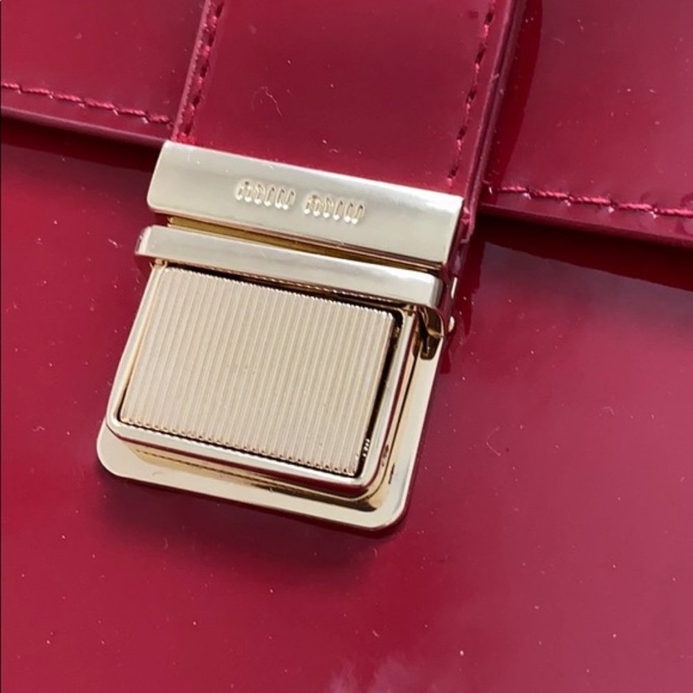 SOLD Luxe MIU MIU Patent Burgundy Red Pouch Clutch Cosmetic Bag w Gold accent LE - Picture 3 of 9
